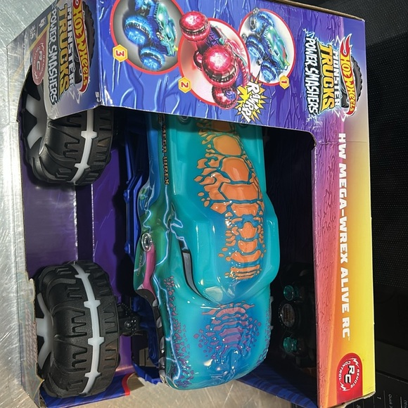 Hot Wheels Monster Truck - Picture 2 of 7